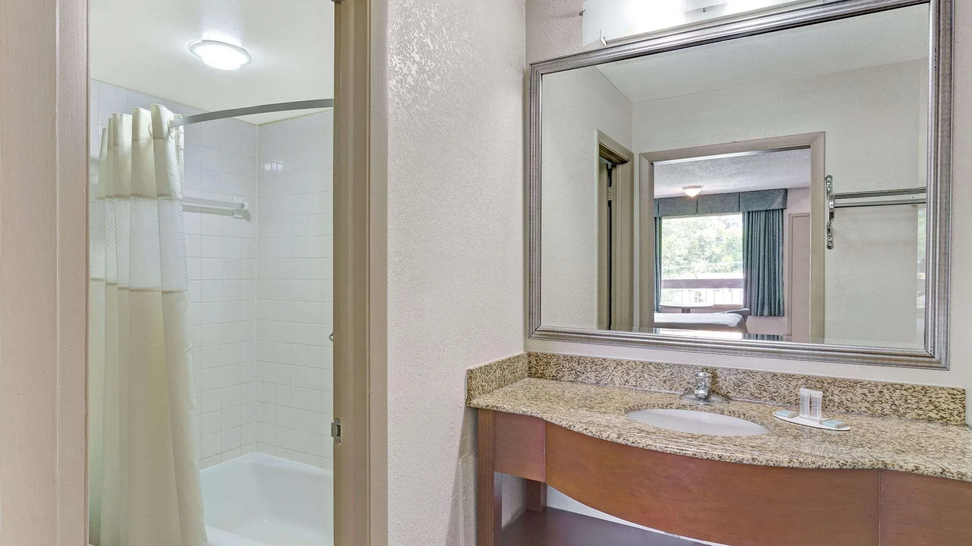 Travelodge By Wyndham Williamsburg Colonial Area 0*,